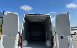 Vntorn obloenia nklad.priestoru  Mercedes-Benz Sprinter FWD (3272 mm / vysok strecha 1899 mm)   PLAST