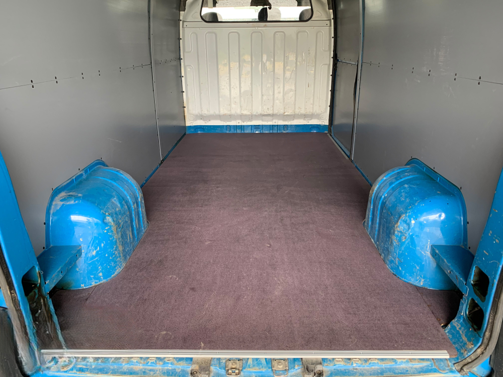 Podlaha do nkladovho priestoru v celku dka L3 Renault Master  Opel Movano  1997-2010